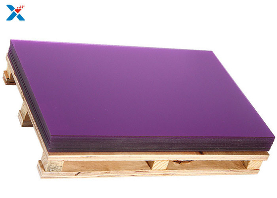 El acrílico púrpura del plástico del plexiglás cubre la placa coloreada cortada a la medida